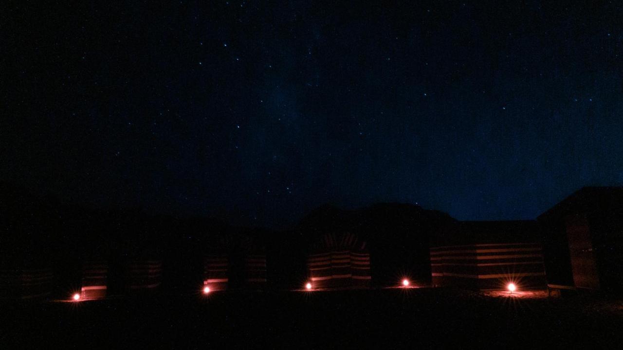 Wadi Rum Meteorite Camp Bed & Breakfast Exterior photo